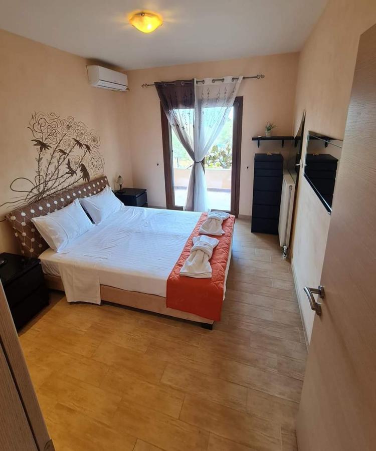 Loukia'S Studios And Apartments Paramonas  Екстер'єр фото