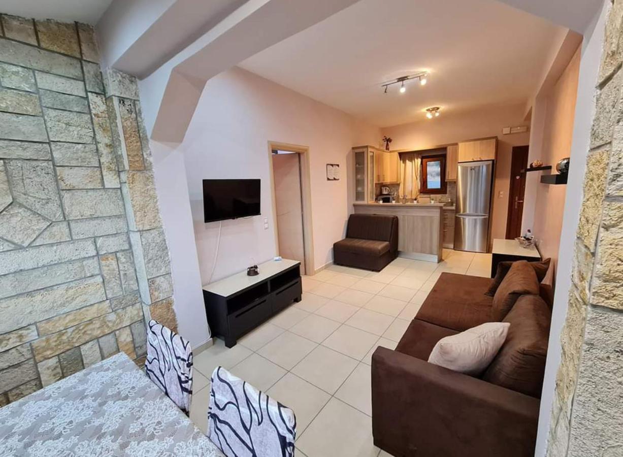Loukia'S Studios And Apartments Paramonas  Екстер'єр фото